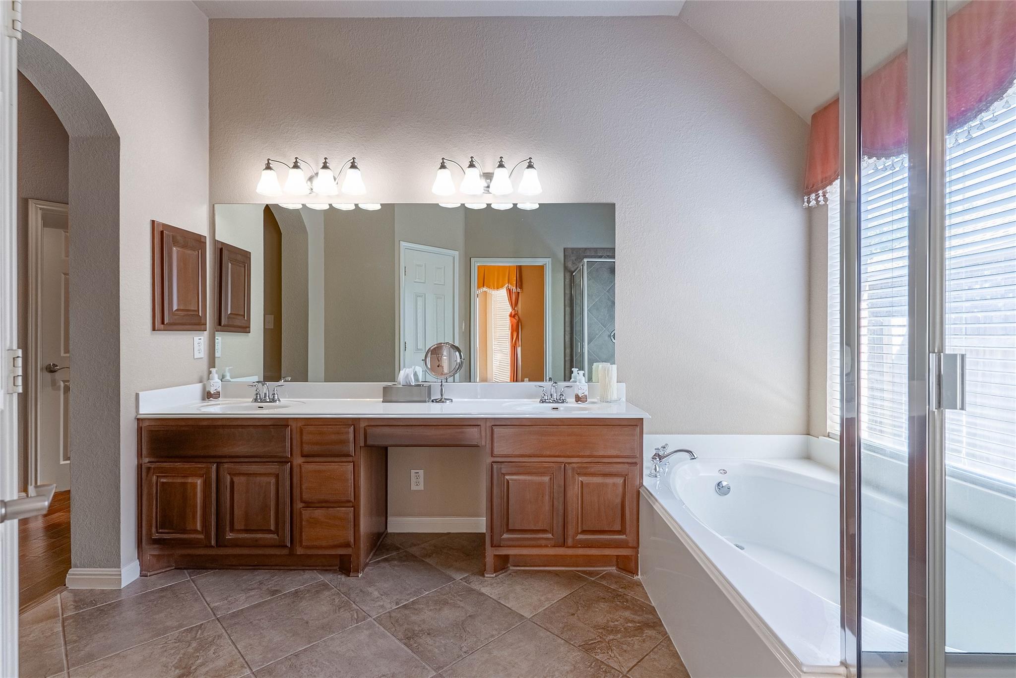 2725 Highland Trl, Leander, TX 78641