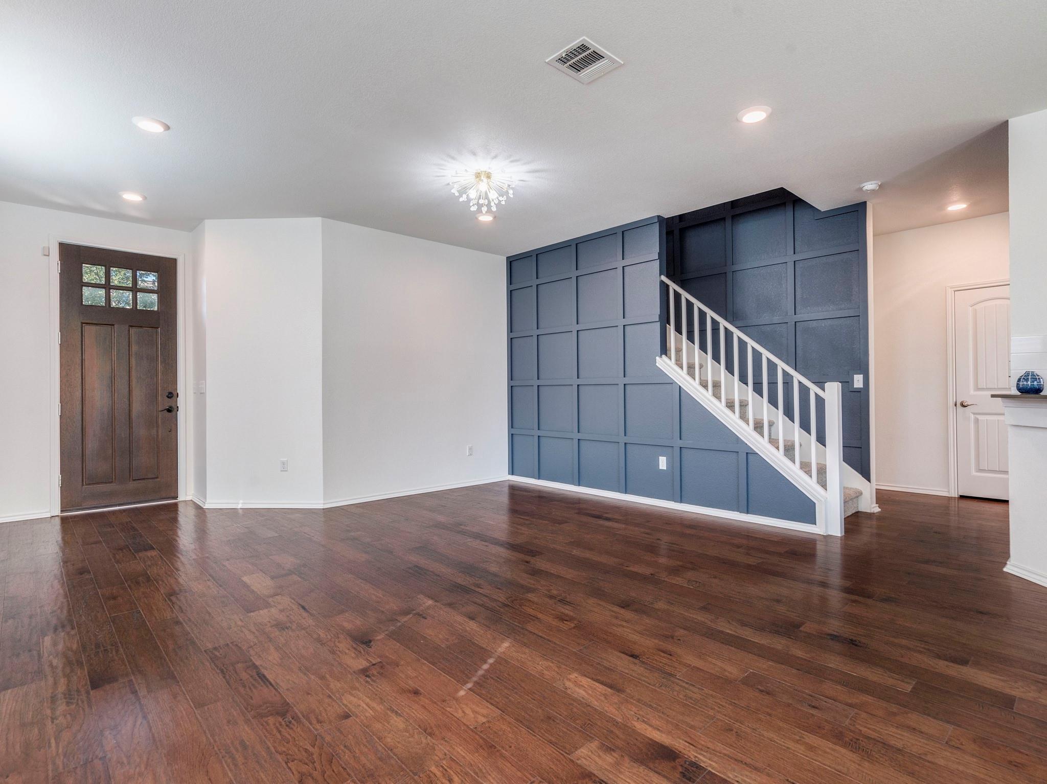 9011 Pin Brush Dr, Austin, TX 78748