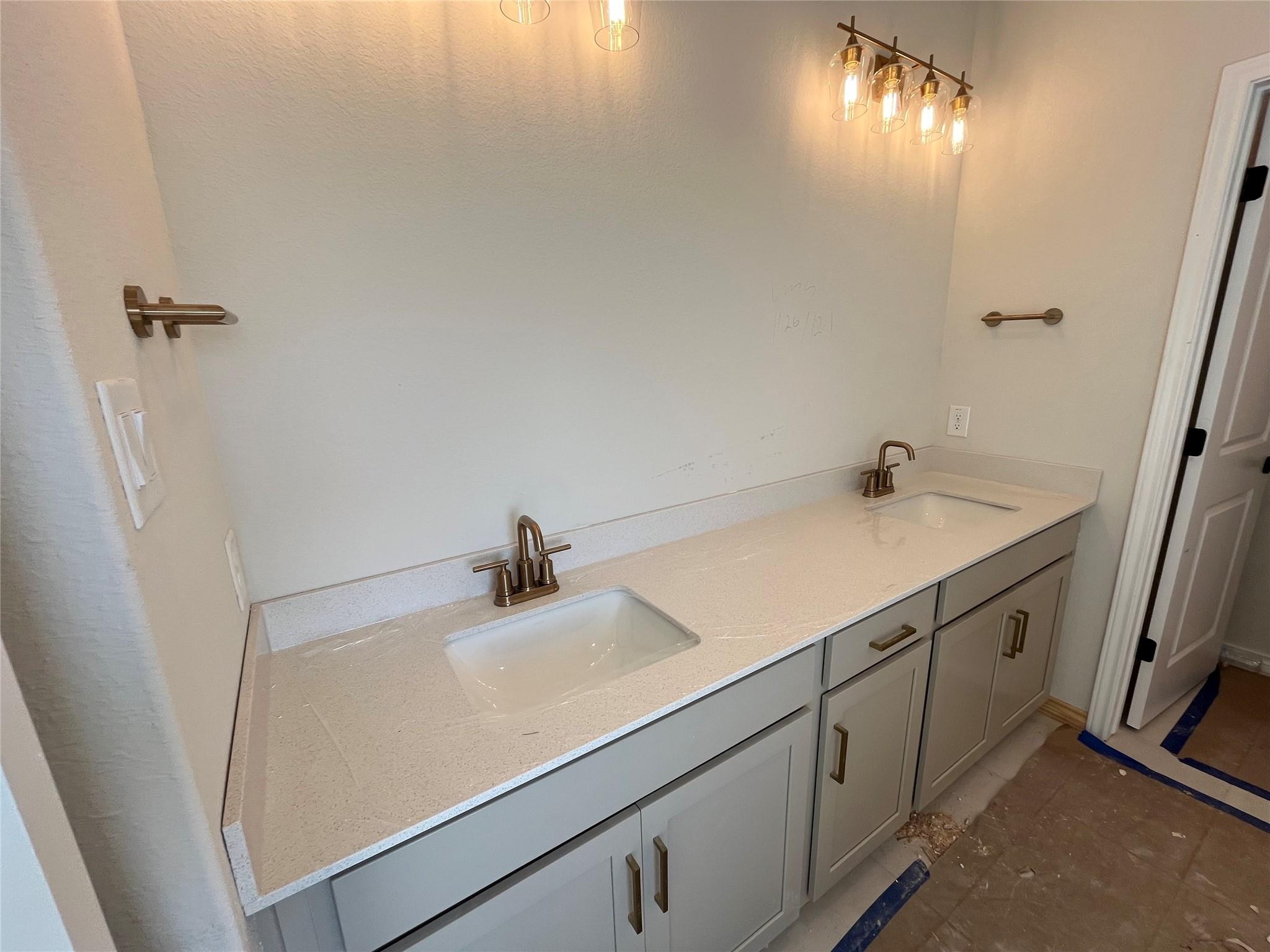 124 Clover Bnd, Liberty Hill, TX 78642