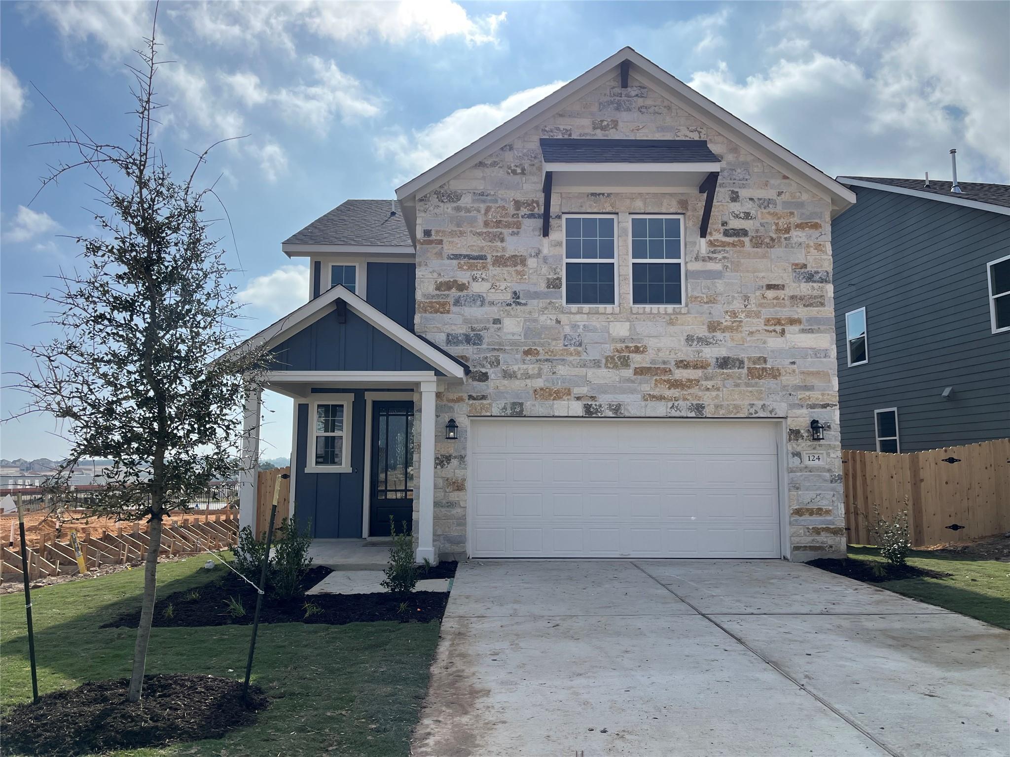 124 Clover Bnd, Liberty Hill, TX 78642