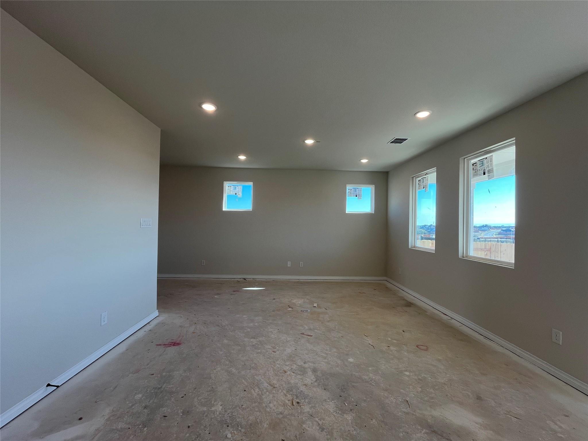 124 Clover Bnd, Liberty Hill, TX 78642