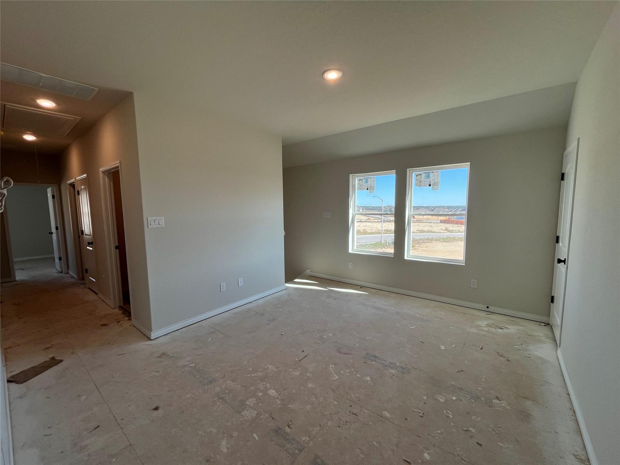 124 Clover Bnd, Liberty Hill, TX 78642