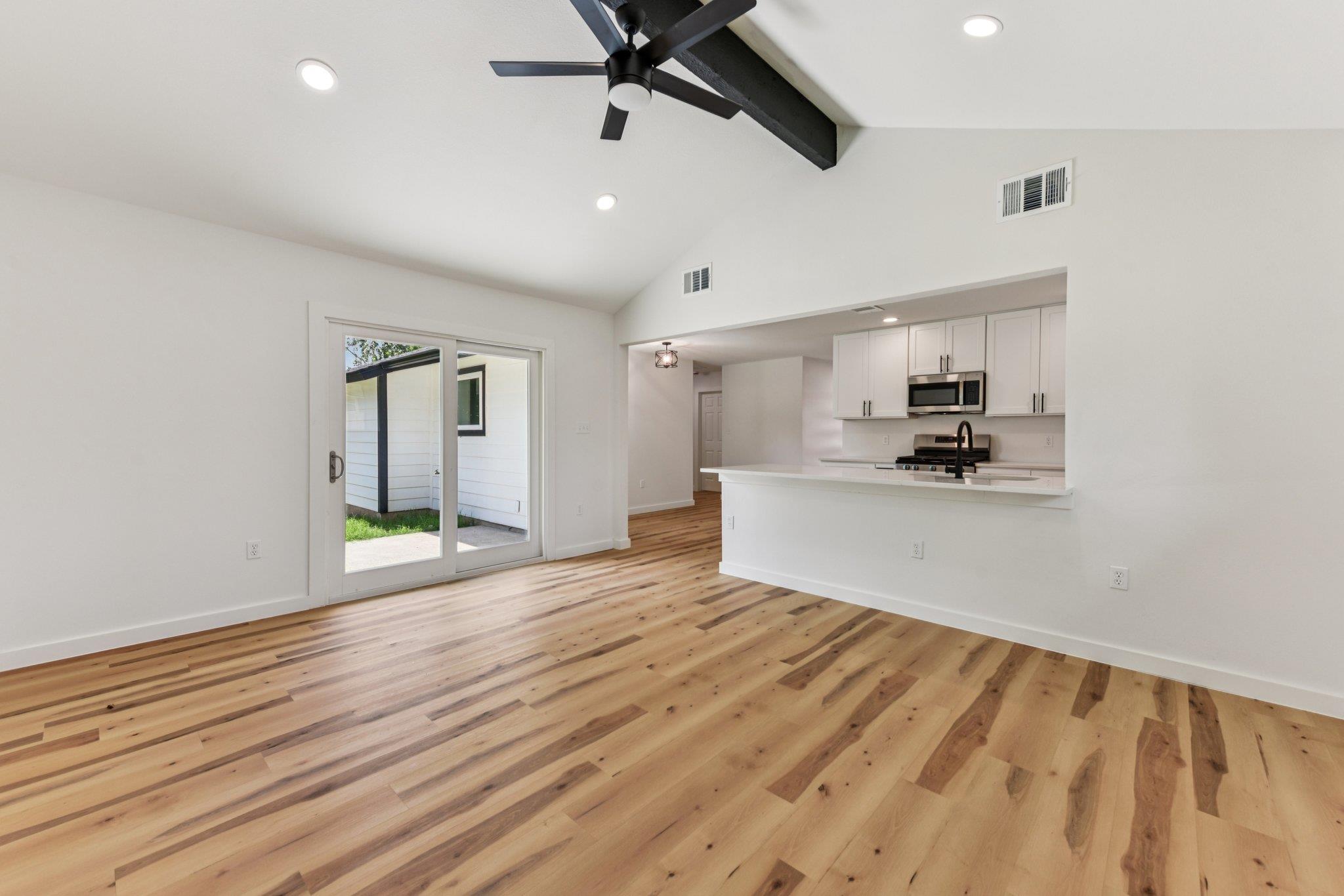 2938 Pecan Springs Rd, Austin, TX 78723