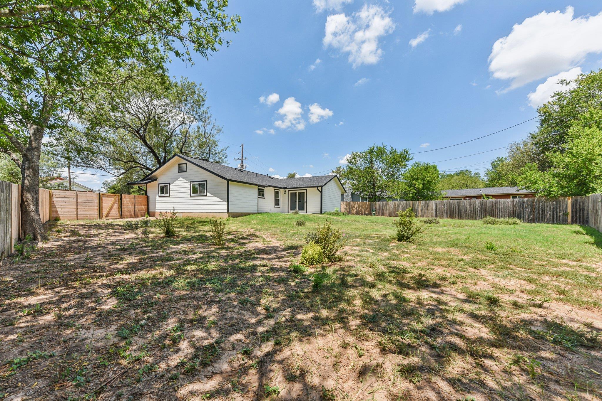 2938 Pecan Springs Rd, Austin, TX 78723