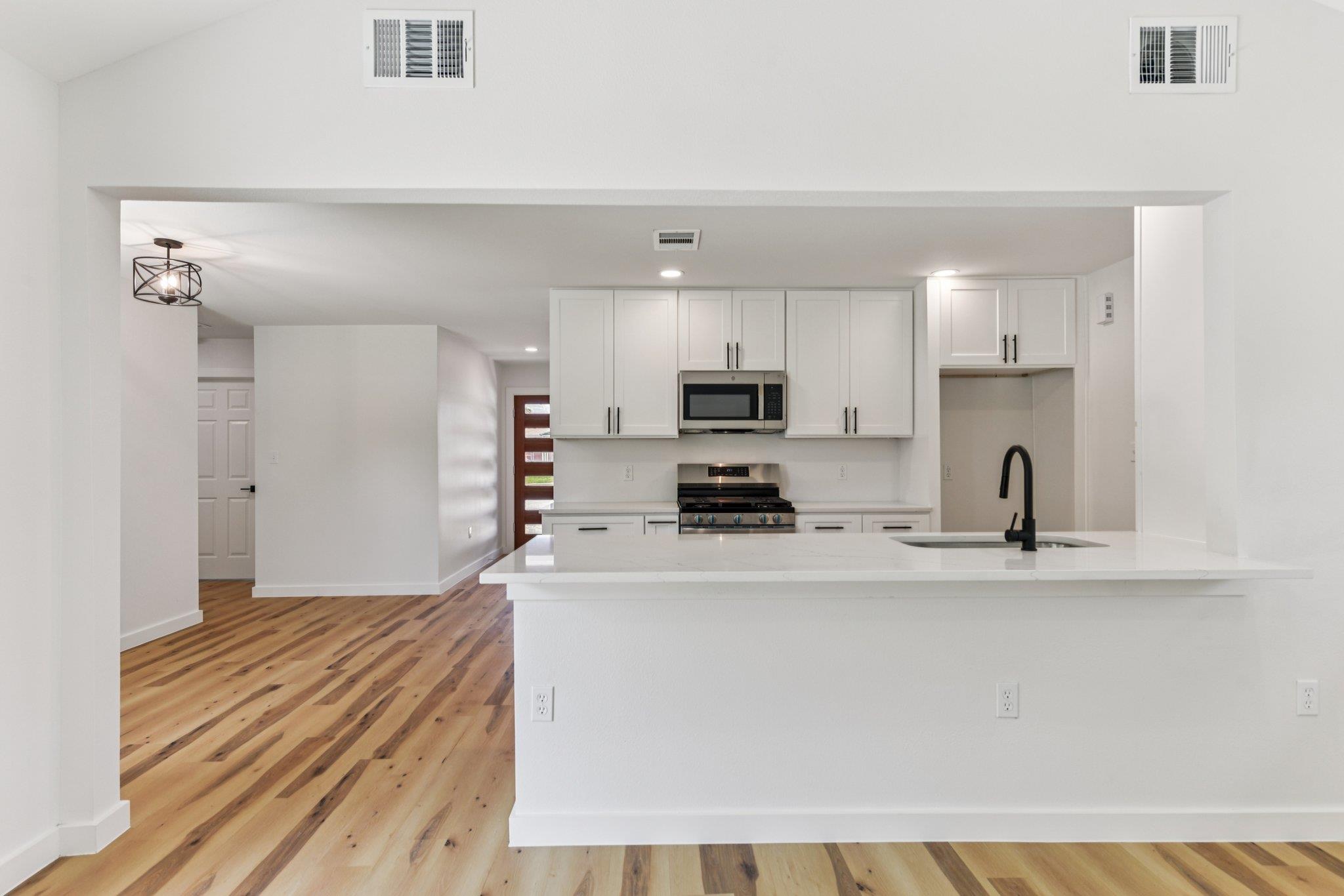 2938 Pecan Springs Rd, Austin, TX 78723