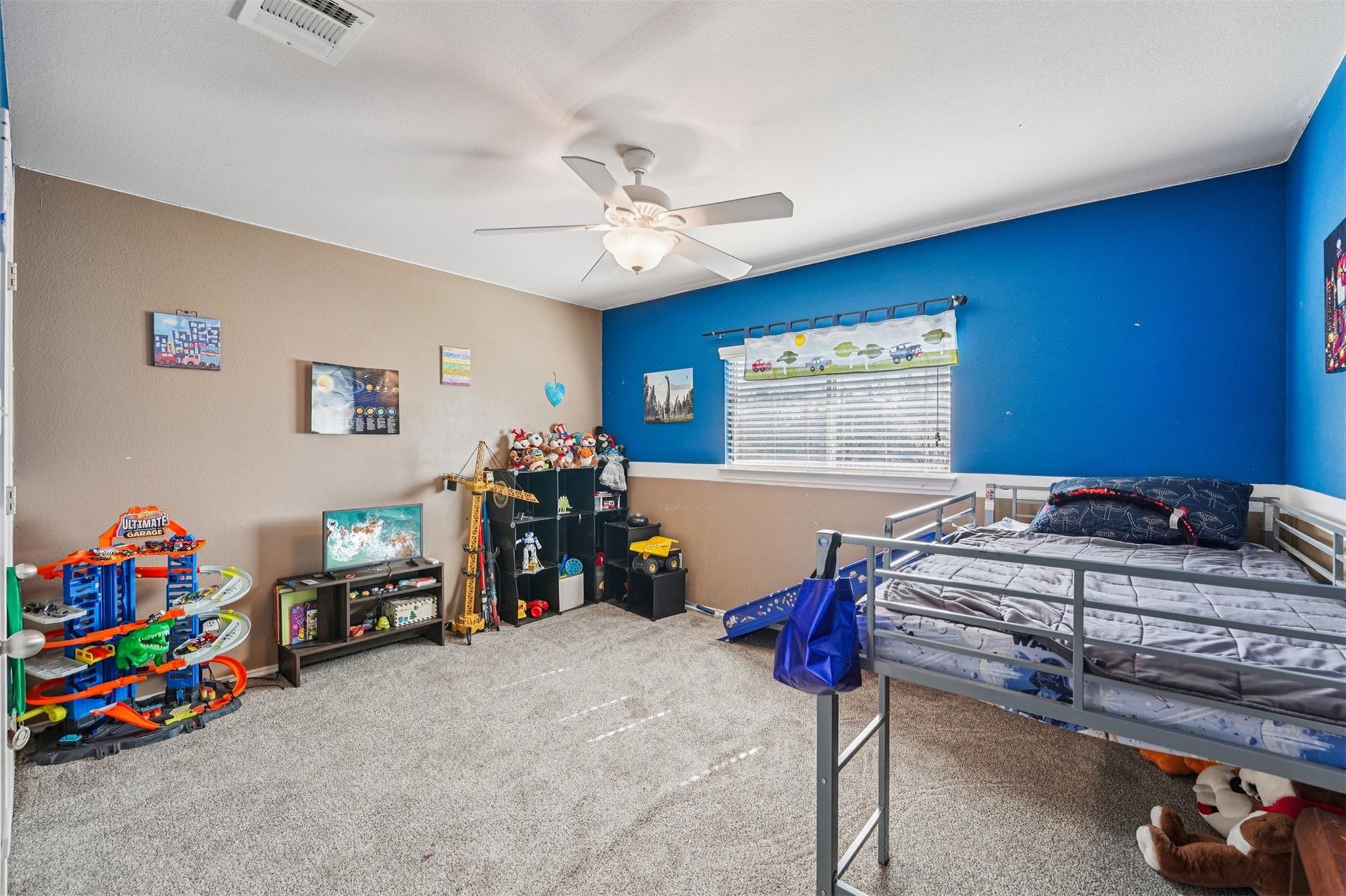 2301 Ambling Trl, Pflugerville, TX 78660