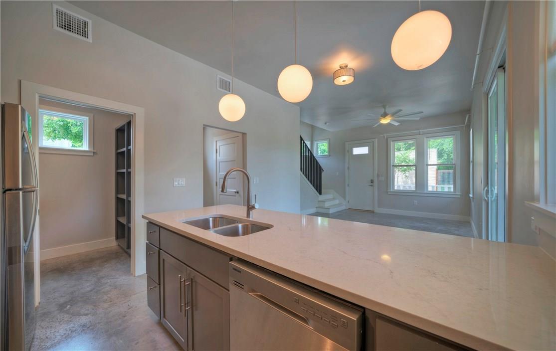 1006 E 8th St # A, Austin, TX 78702