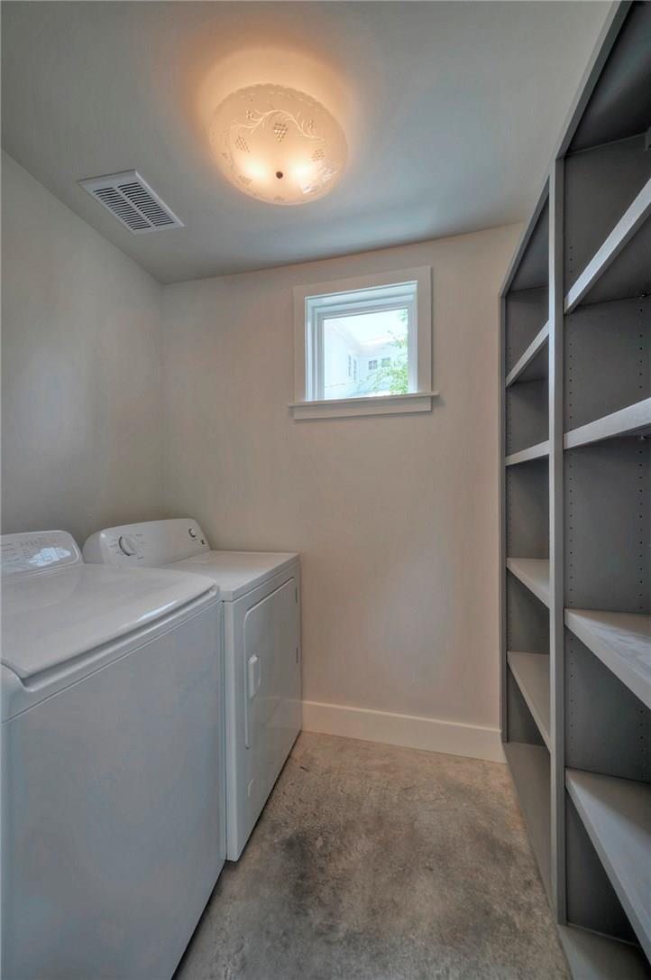 1006 E 8th St # A, Austin, TX 78702