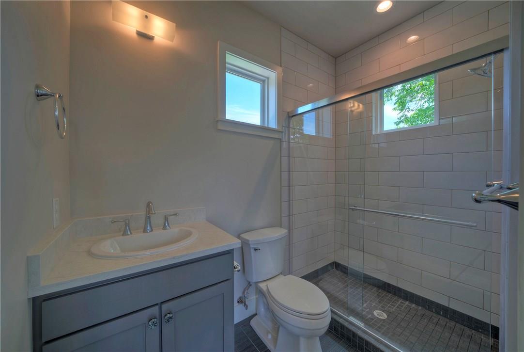 1006 E 8th St # A, Austin, TX 78702