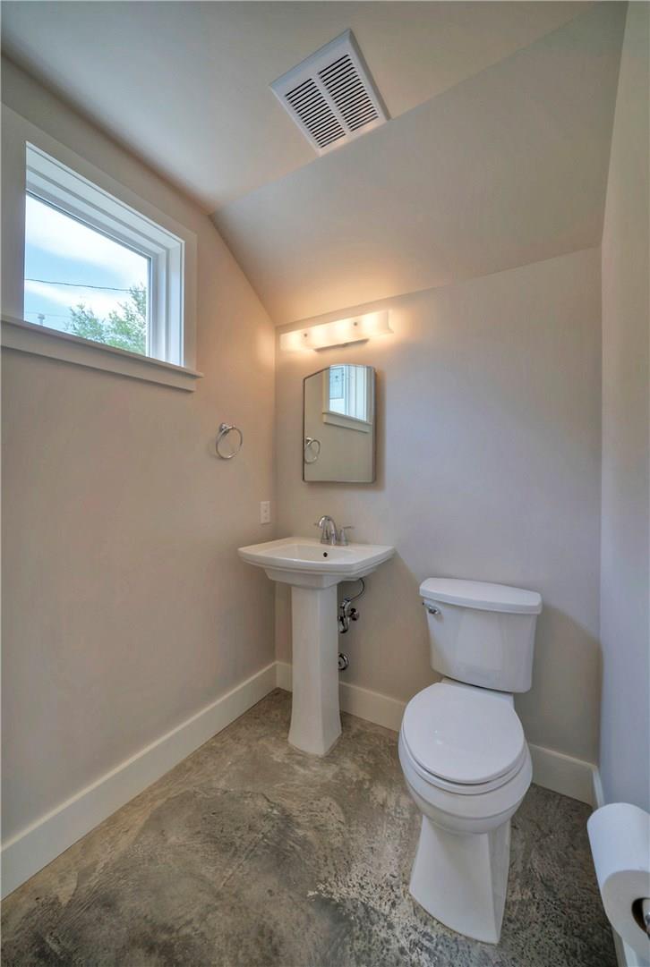 1006 E 8th St # A, Austin, TX 78702