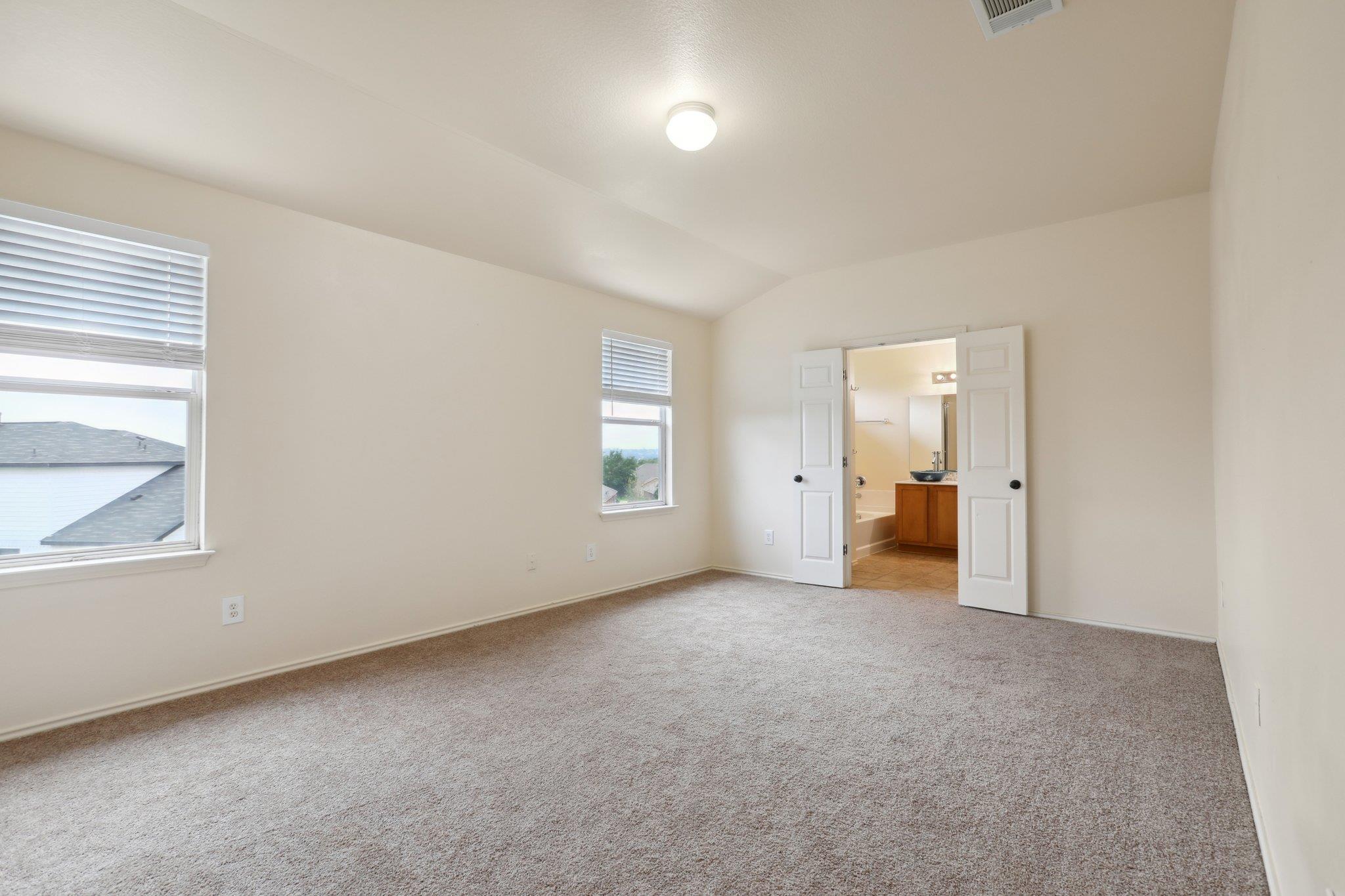 11725 Timber Heights Dr, Austin, TX 78754