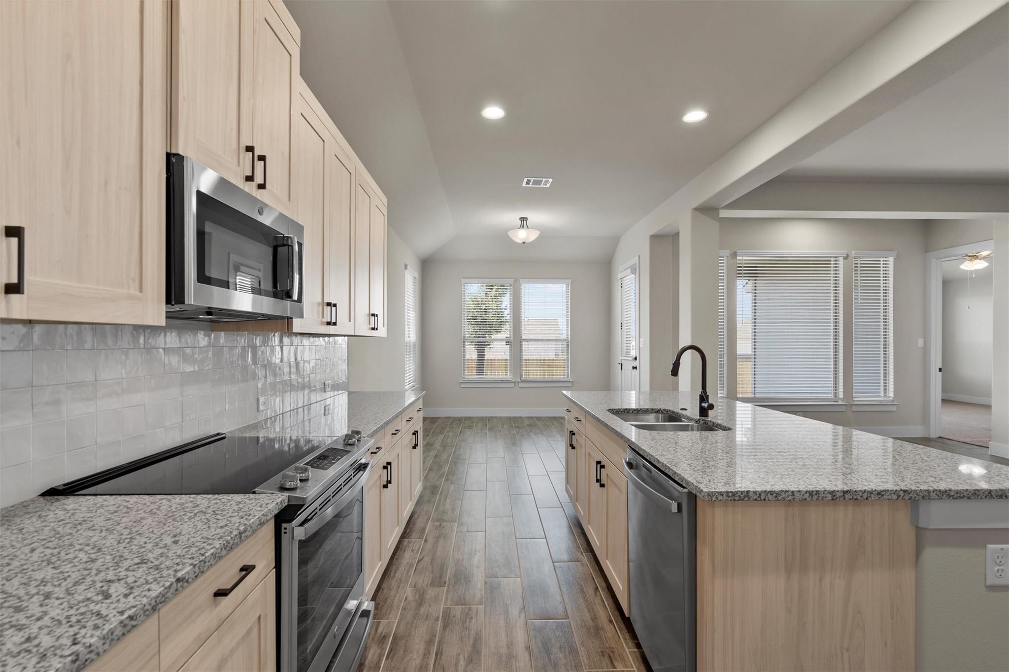 216 Scenic Hills Cir, Georgetown, TX 78628