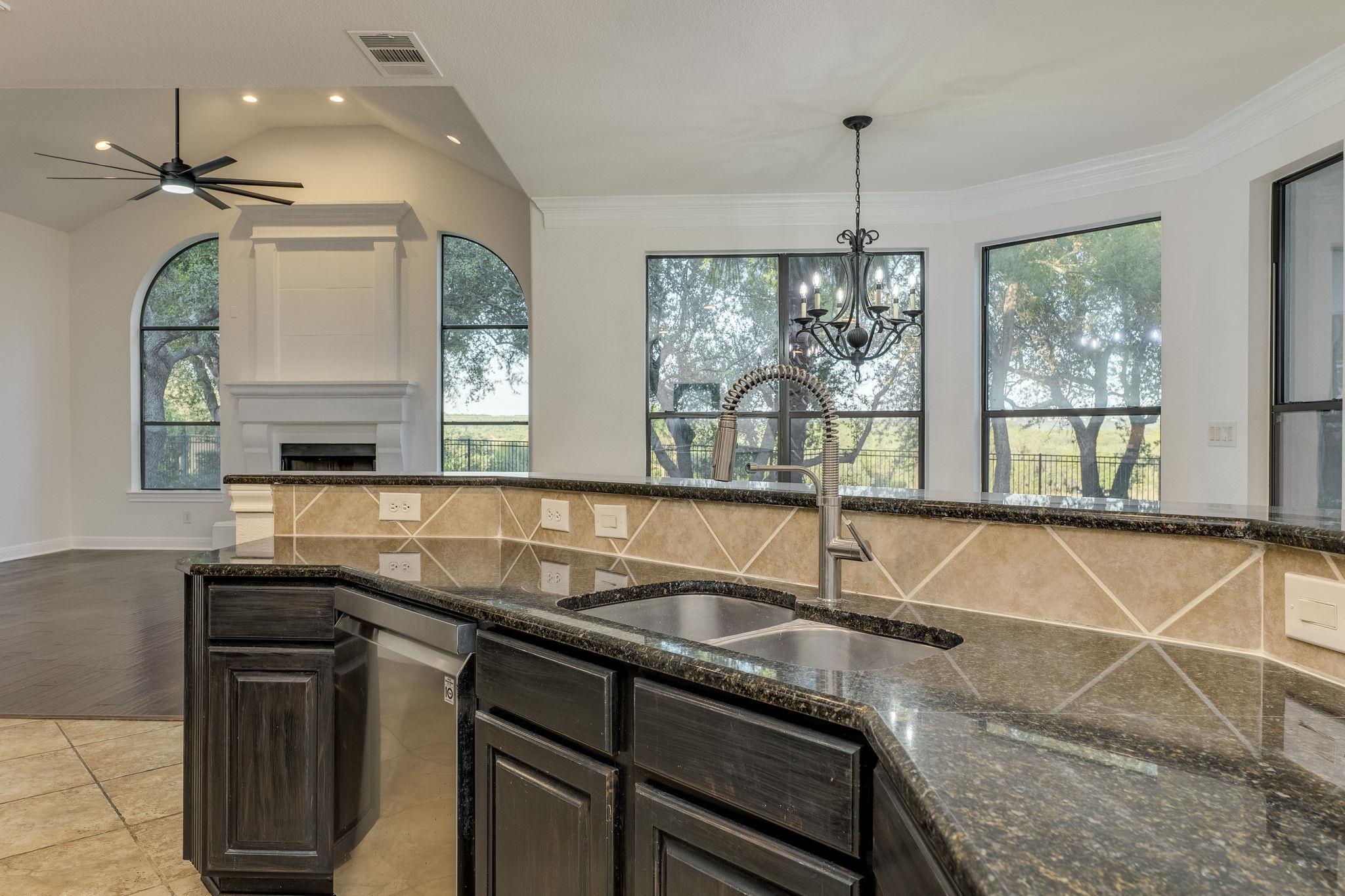 11516 Eagles Glen Dr, Austin, TX 78732