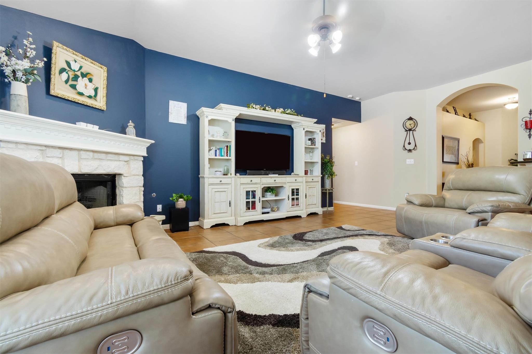 9437 Caves Valley Dr, Austin, TX 78717