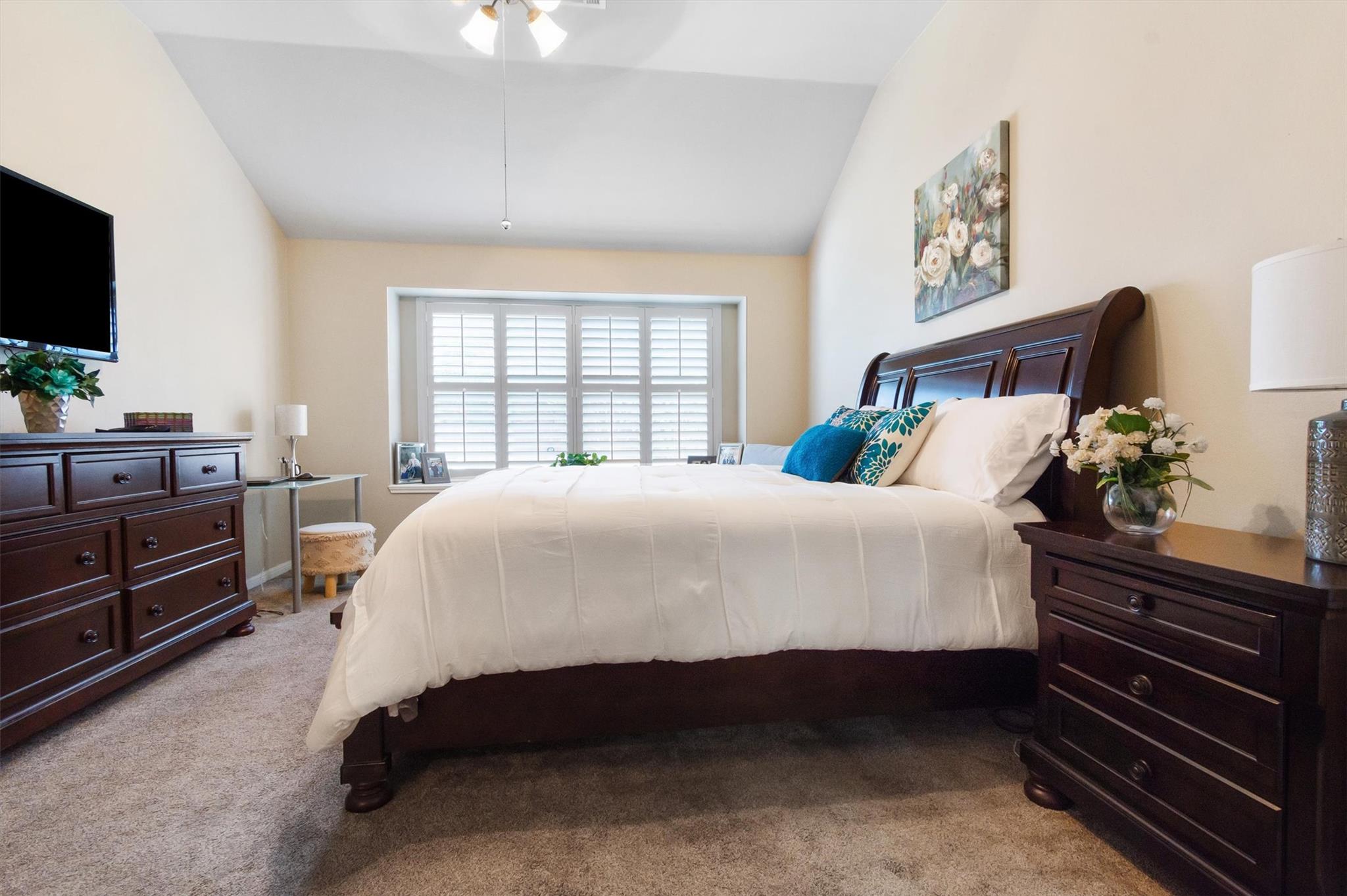 9437 Caves Valley Dr, Austin, TX 78717