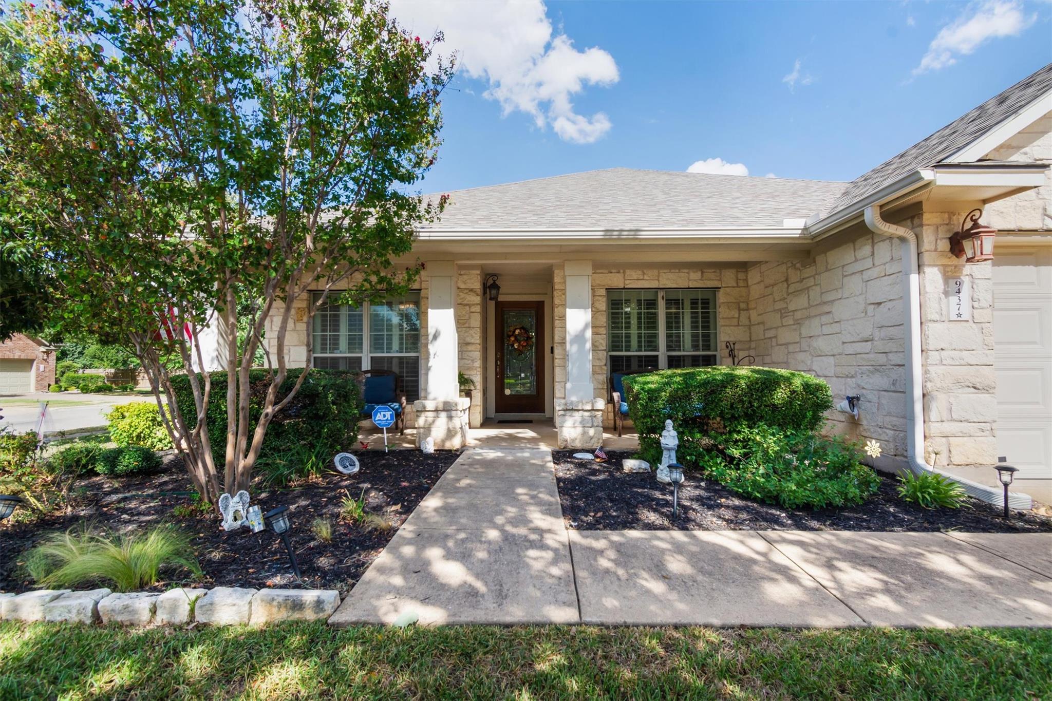 9437 Caves Valley Dr, Austin, TX 78717