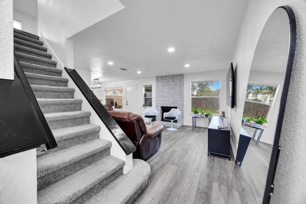 600 Smoke Signal Pass, Pflugerville, TX 78660