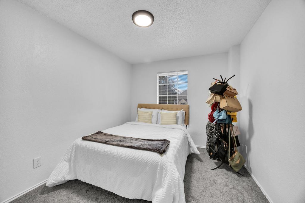 600 Smoke Signal Pass, Pflugerville, TX 78660