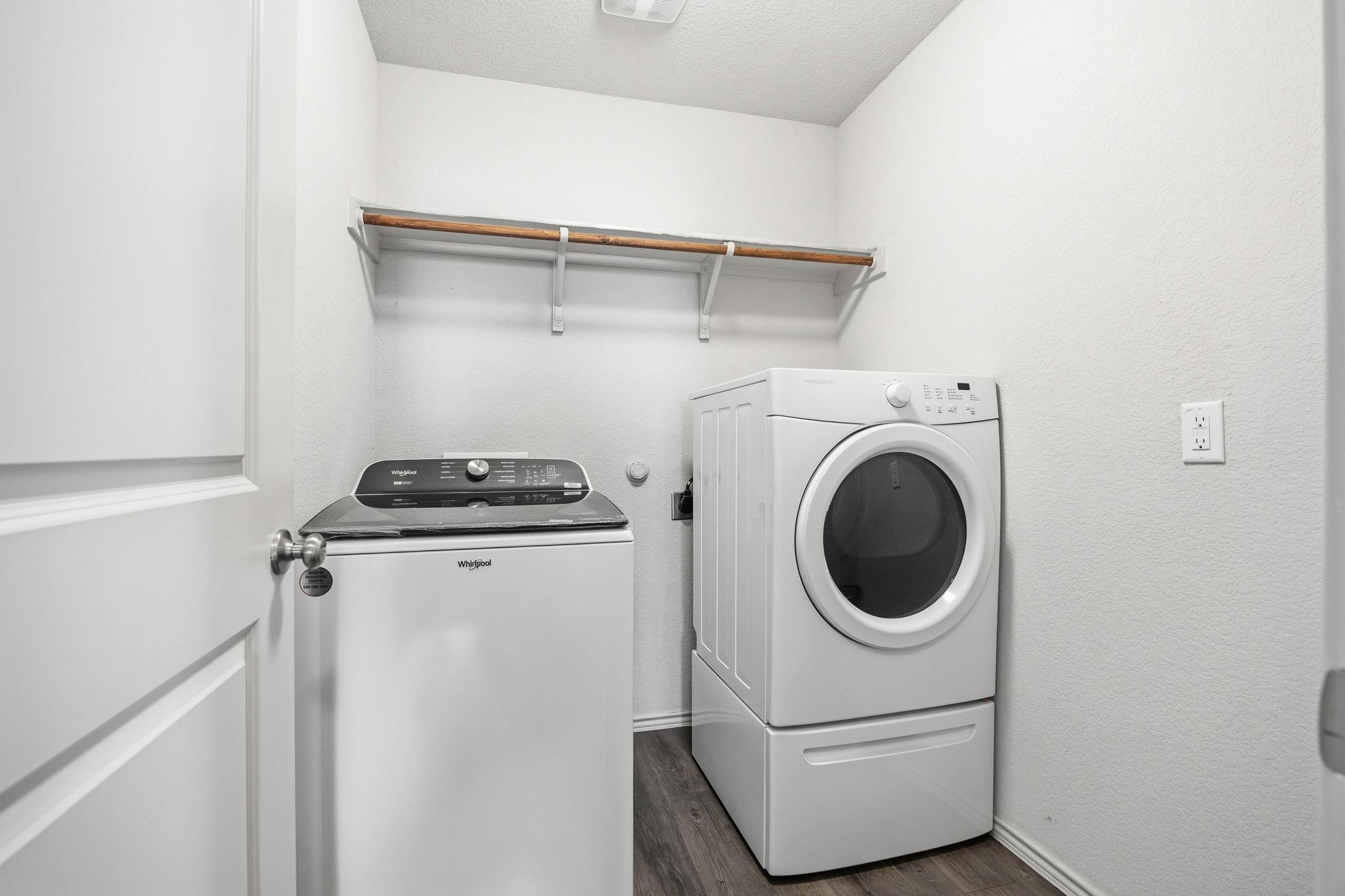 709 Carol Dr, Hutto, TX 78634