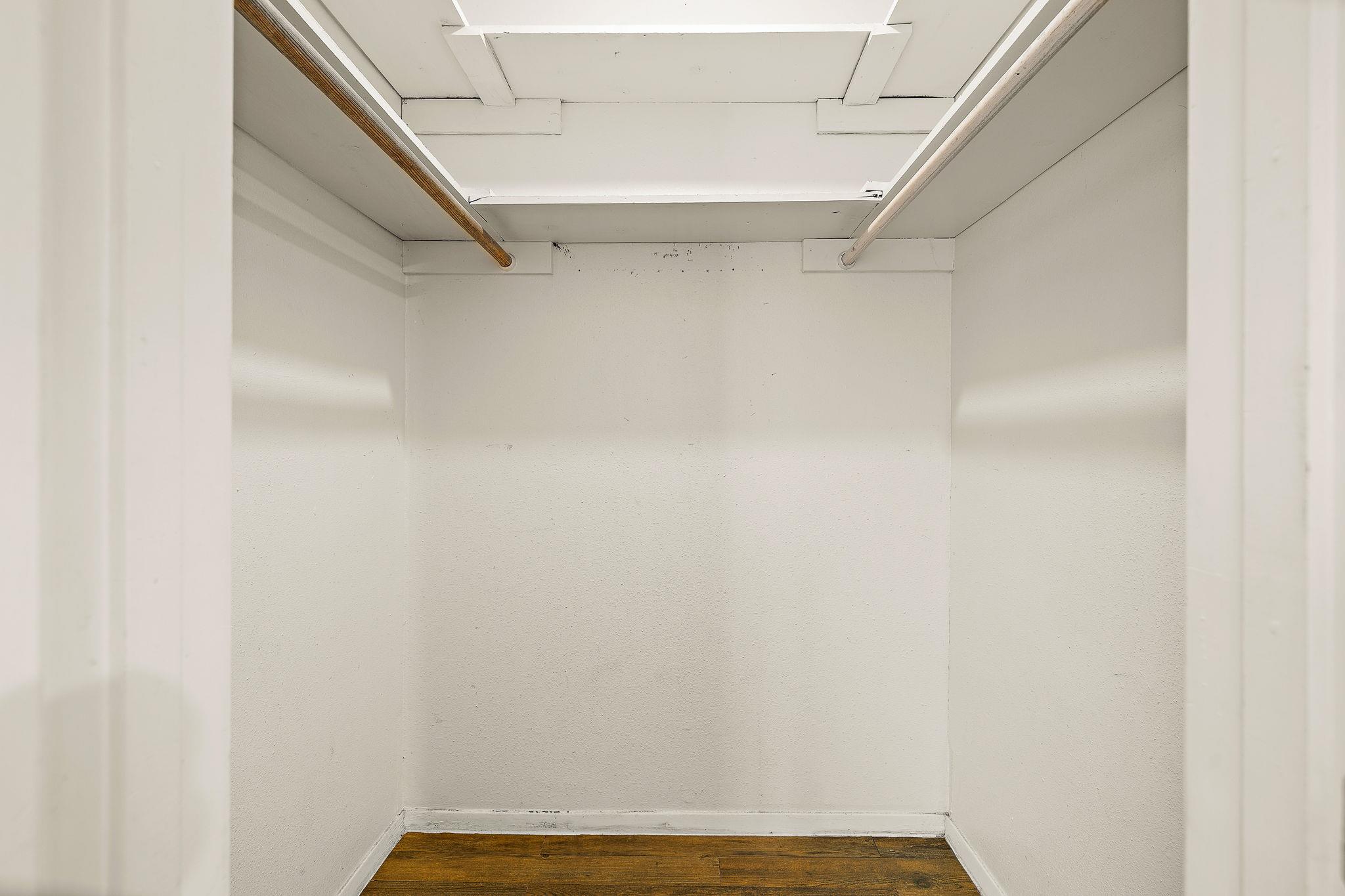 2402 Cottonwood Dr # B, Georgetown, TX 78628