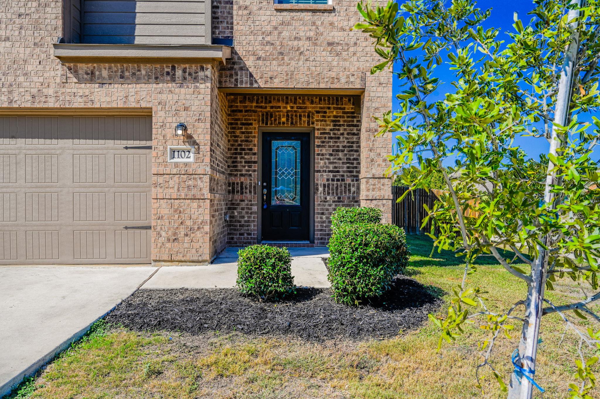 1102 Treeta Trl, Kyle, TX 78640