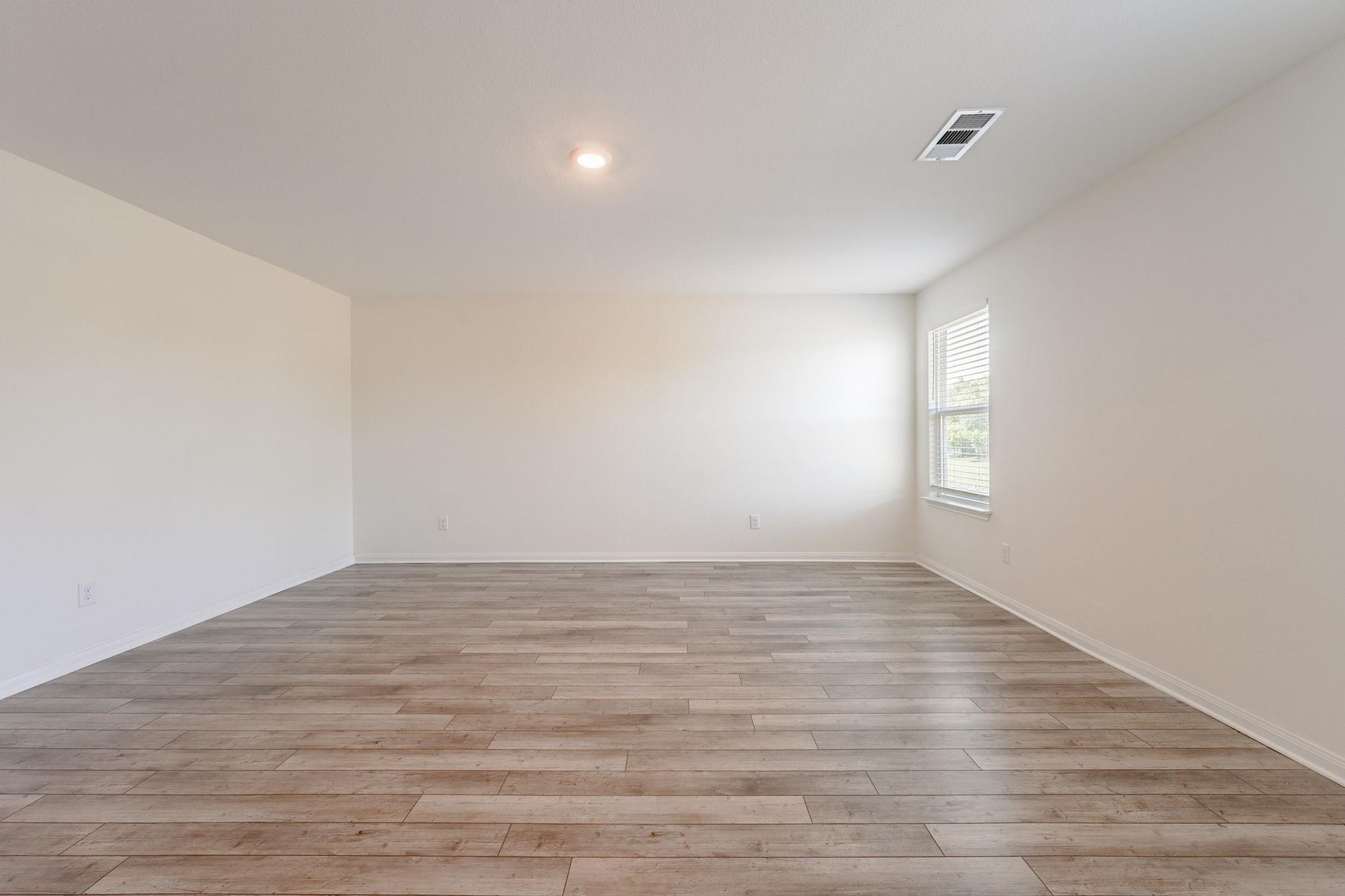 1102 Treeta Trl, Kyle, TX 78640