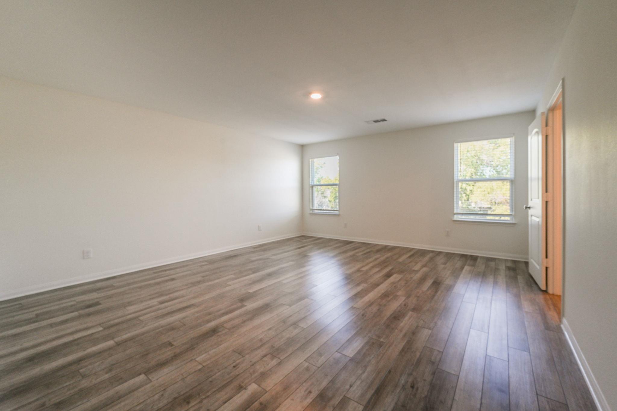 1102 Treeta Trl, Kyle, TX 78640