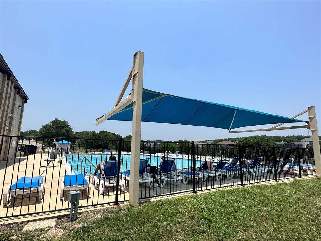 18904 Nicklaus Dr, Point Venture, TX 78645