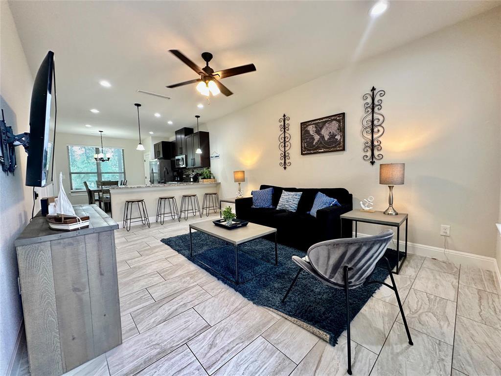 18904 Nicklaus Dr, Point Venture, TX 78645