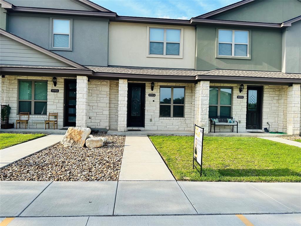 18904 Nicklaus Dr, Point Venture, TX 78645