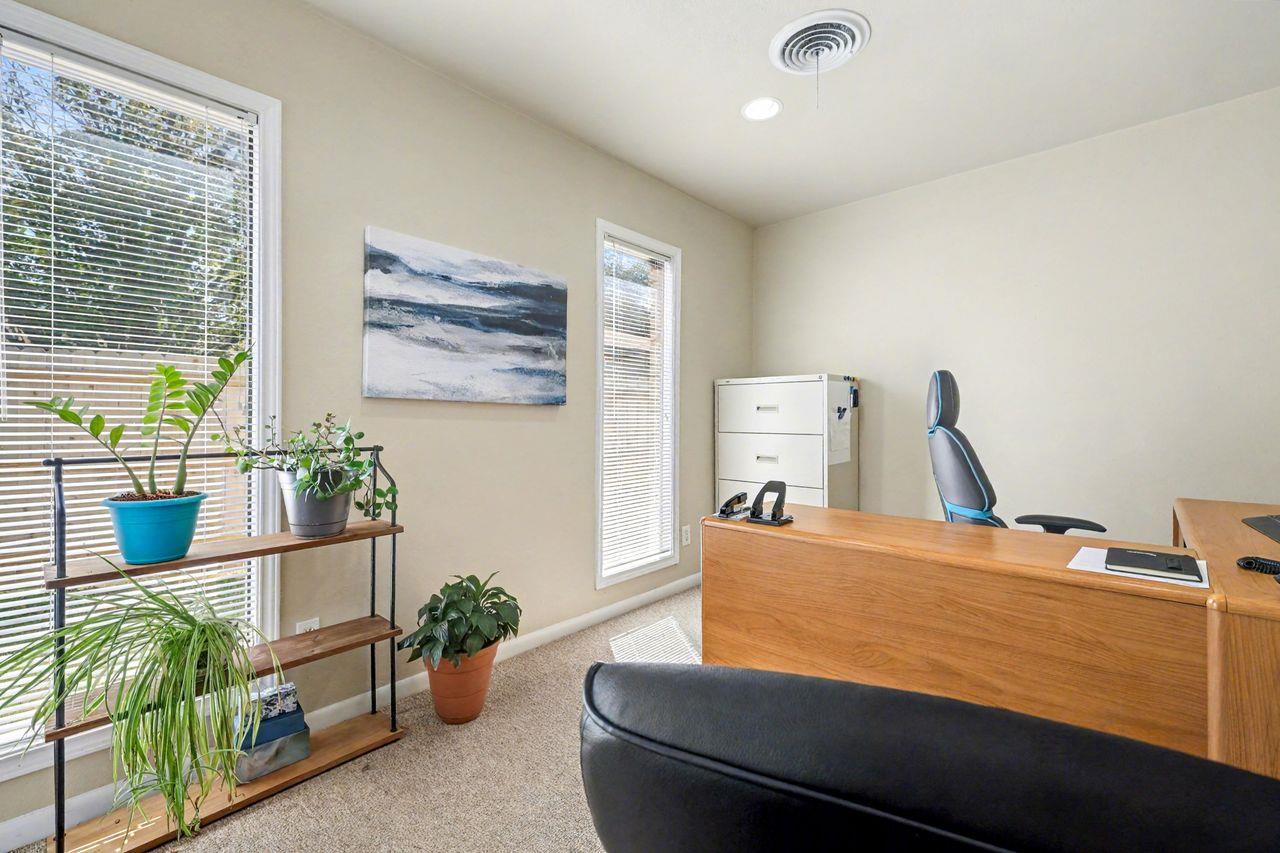 2406 Dawn Dr, Georgetown, TX 78628