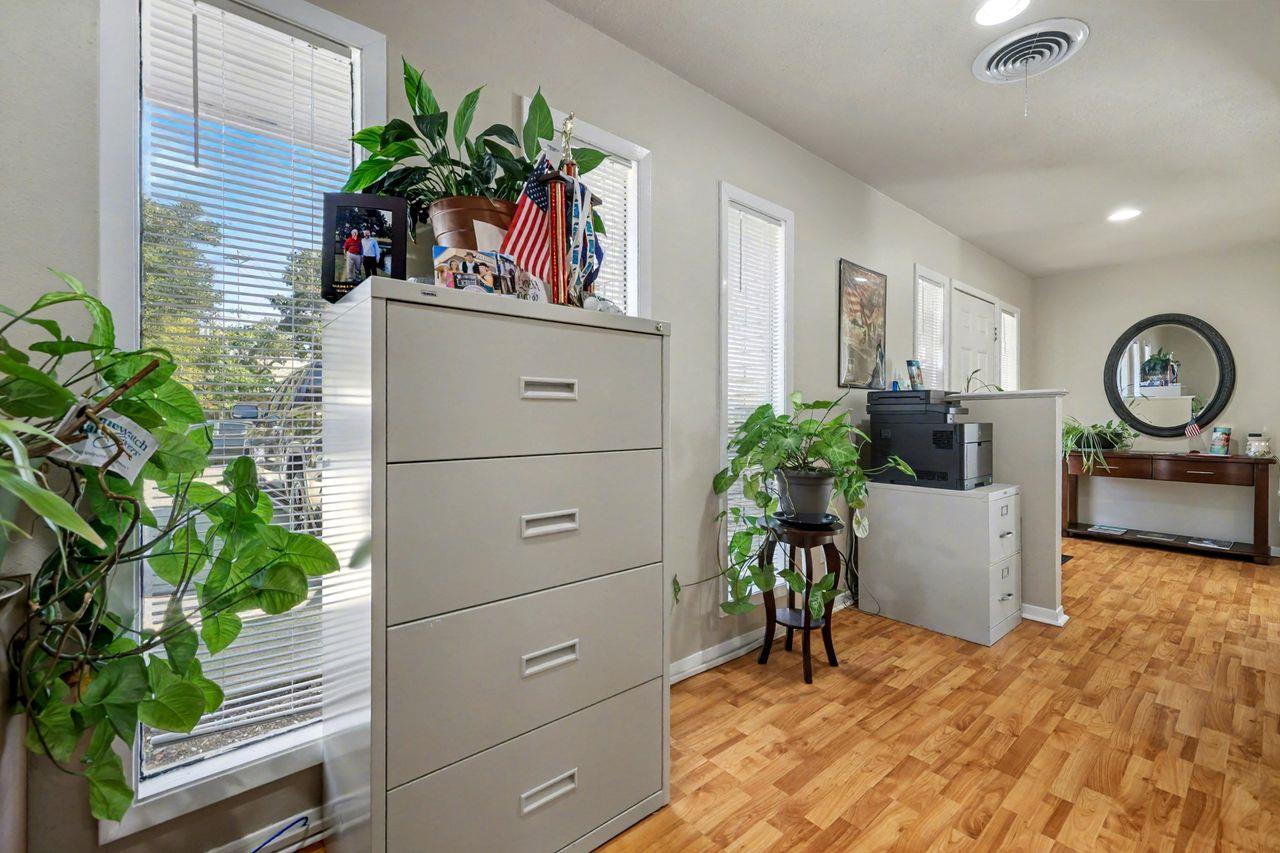 2406 Dawn Dr, Georgetown, TX 78628