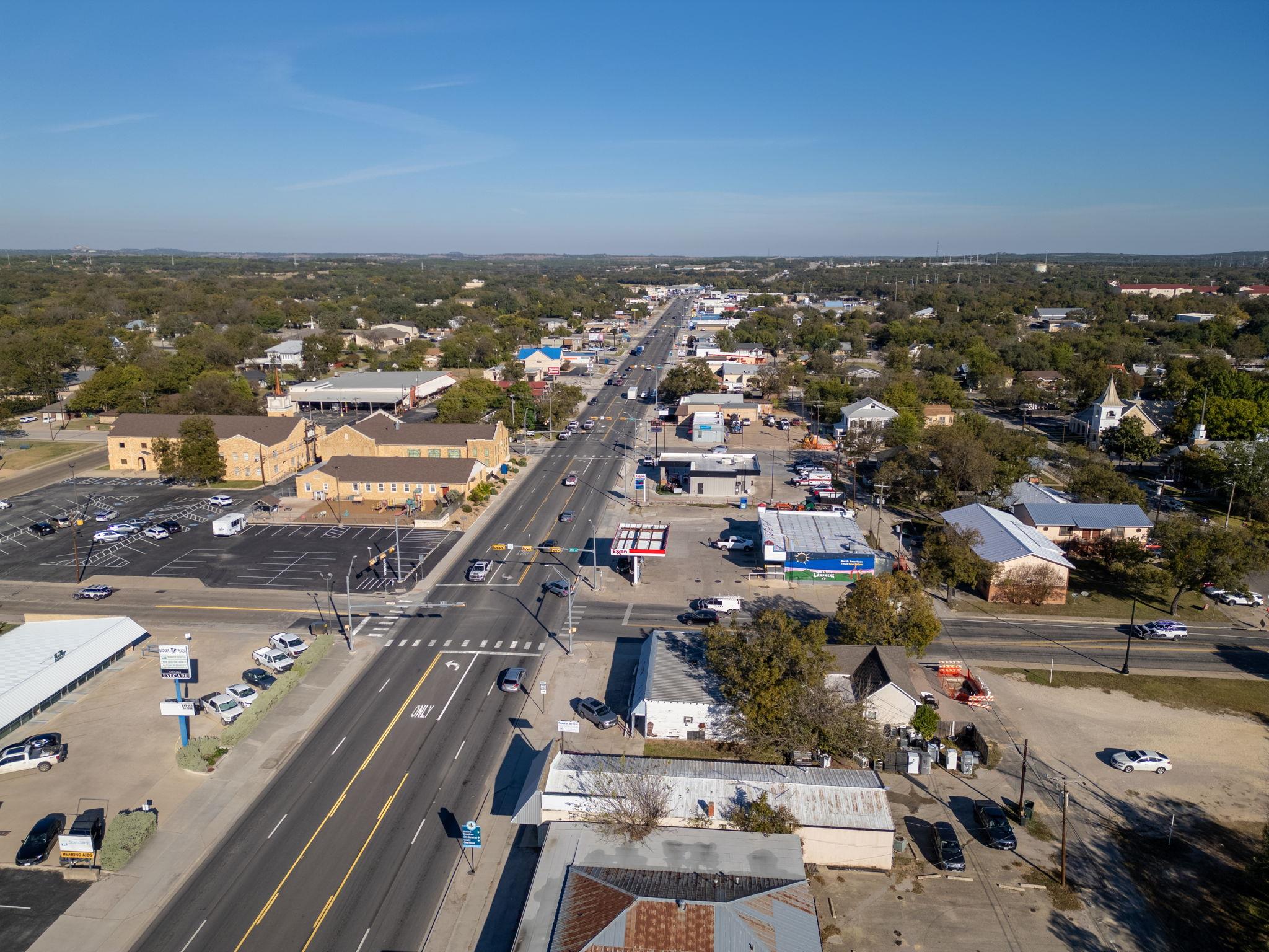 501 S Key Ave, Lampasas, TX 76550