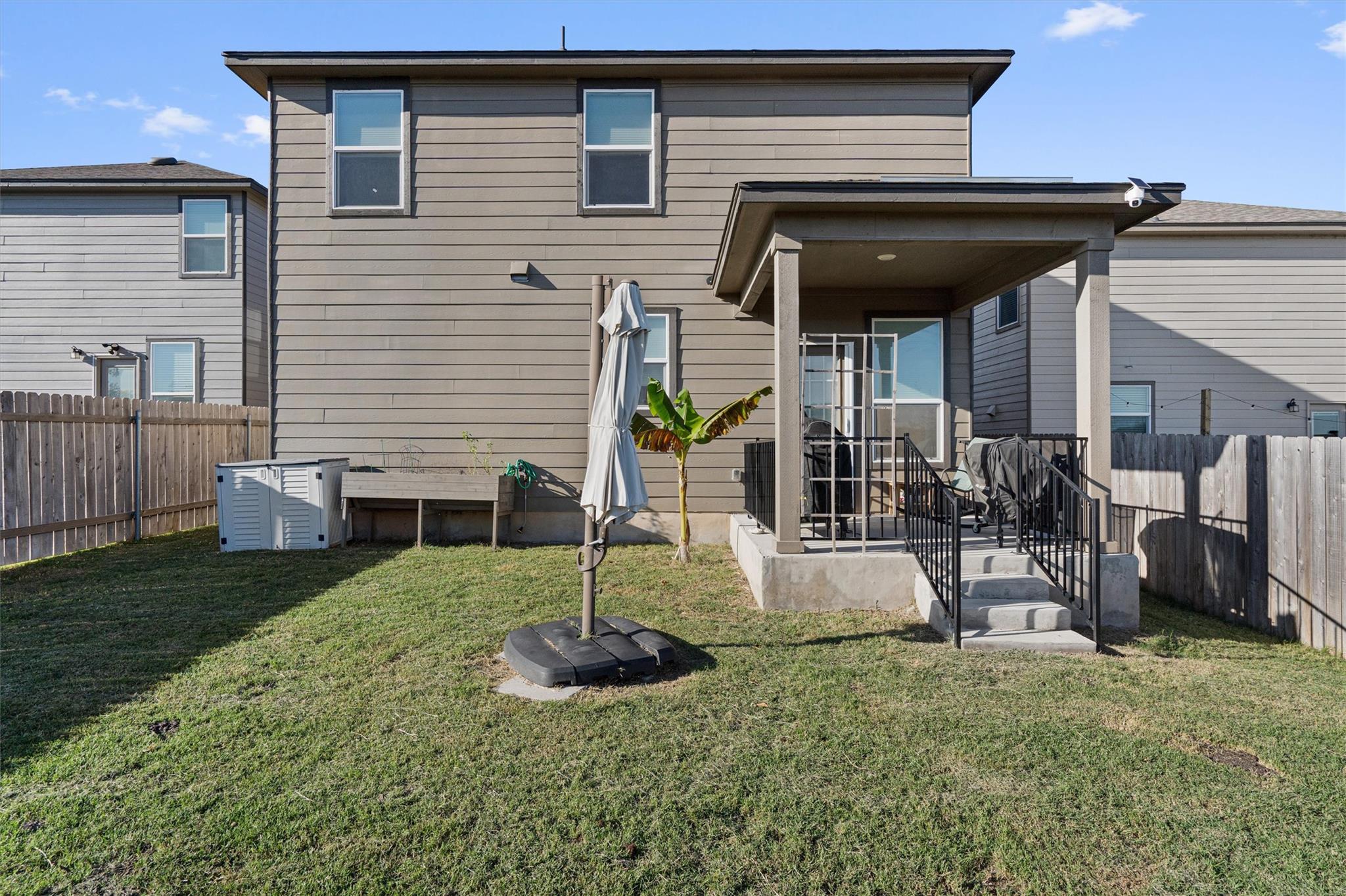 212 Katie Elder Dr, Jarrell, TX 76537