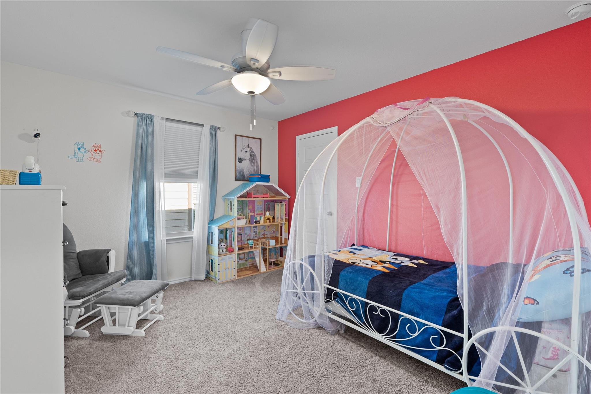 212 Katie Elder Dr, Jarrell, TX 76537