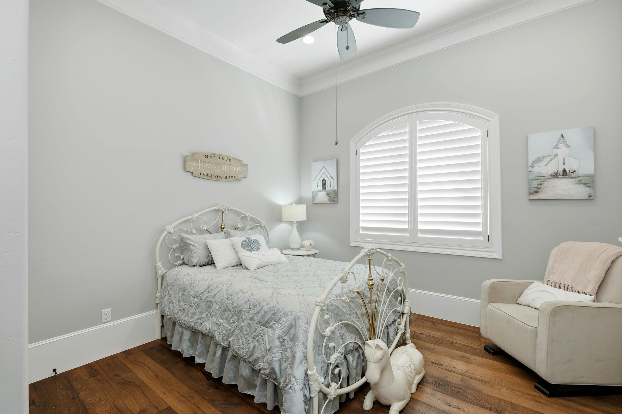 11601 Morningsun Dr, Austin, TX 78737