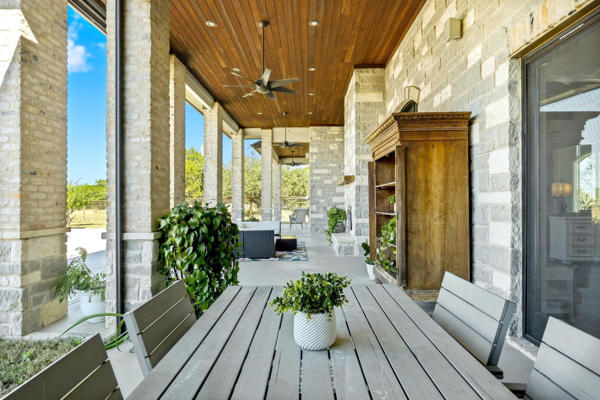 11601 Morningsun Dr, Austin, TX 78737