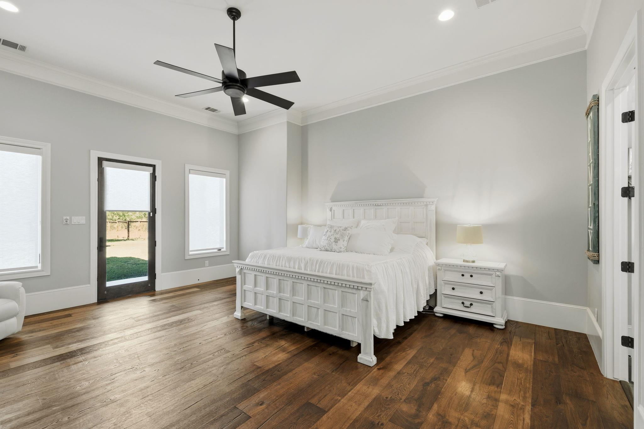 11601 Morningsun Dr, Austin, TX 78737