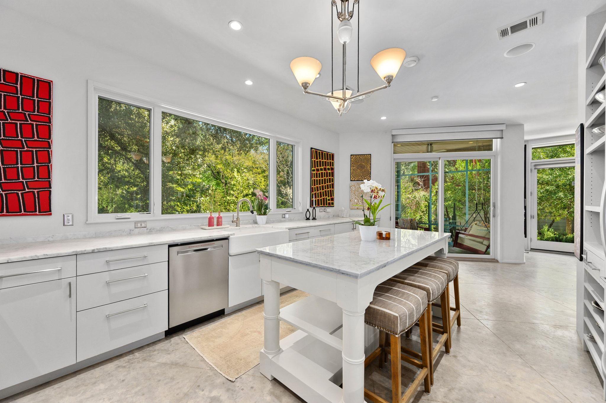 3705 Bridle Path, Austin, TX 78703