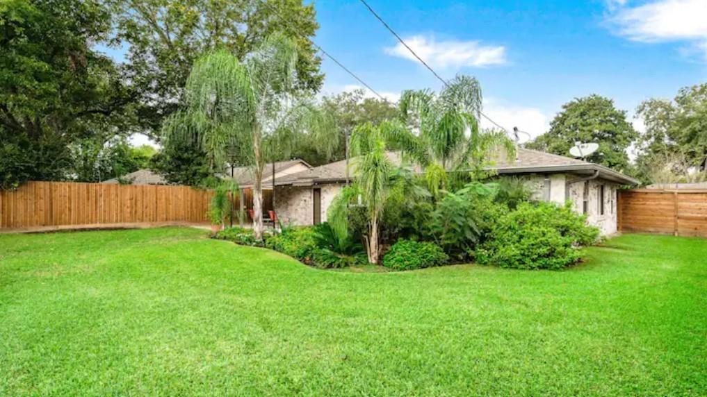 4709 Lido Ln, Houston, TX 77092