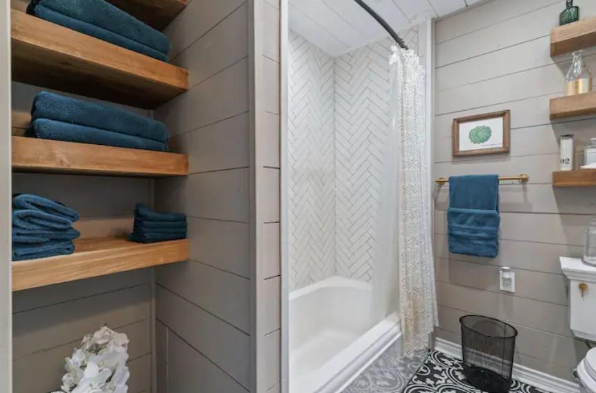 4709 Lido Ln, Houston, TX 77092