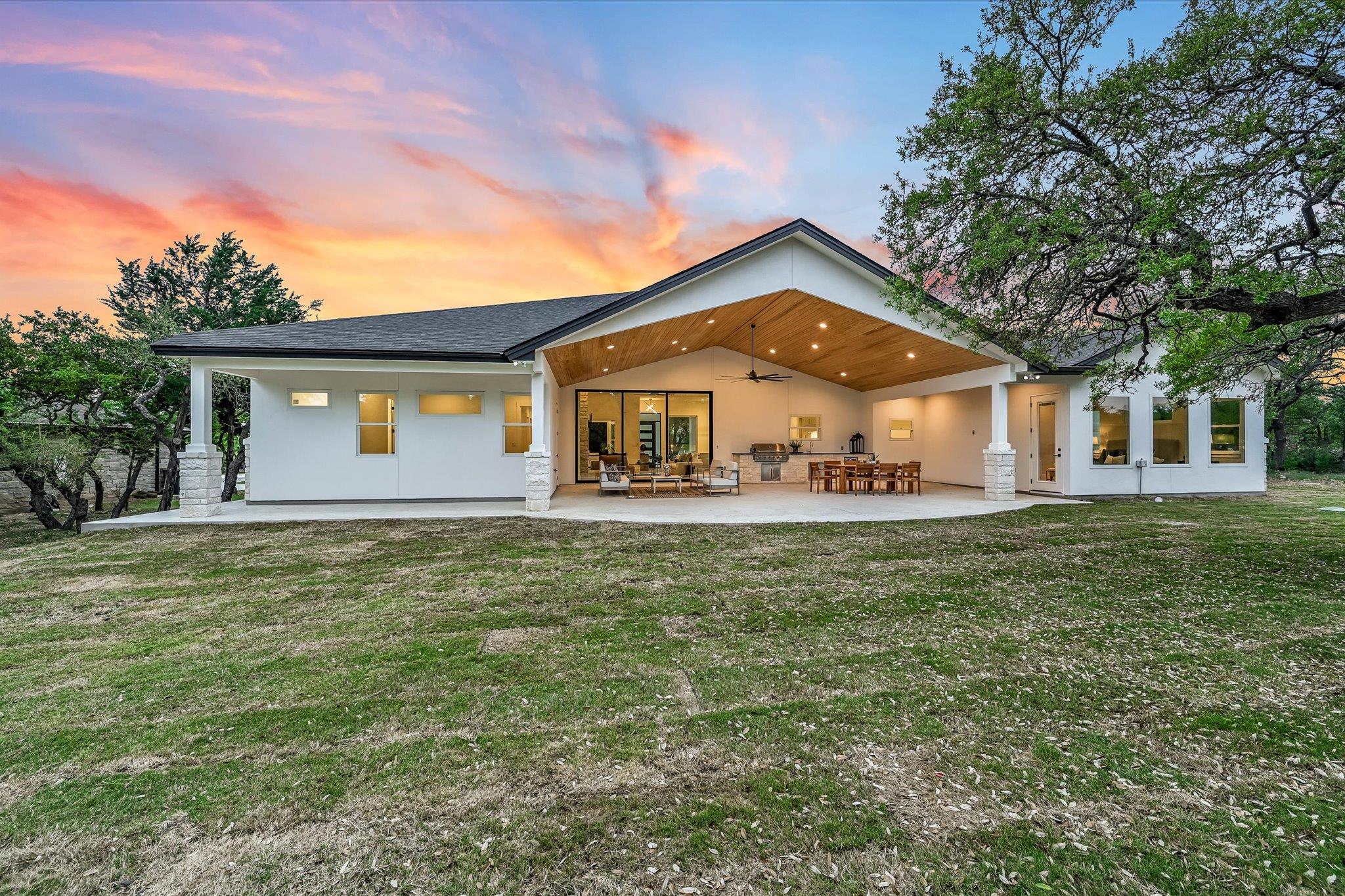 410 Shady Tree Dr, Georgetown, TX 78633