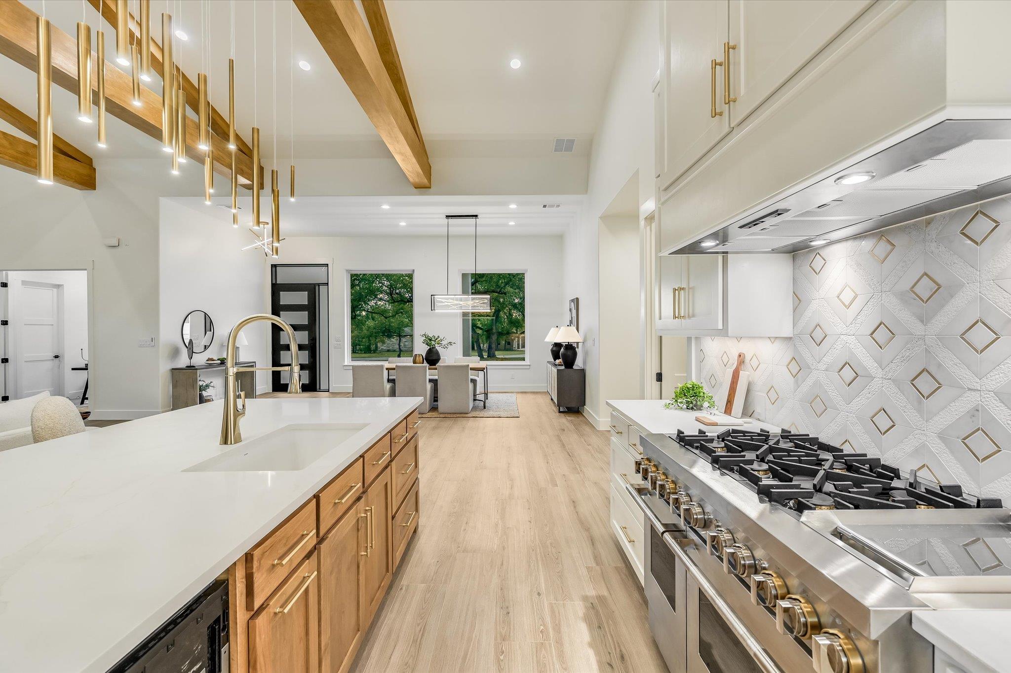 410 Shady Tree Dr, Georgetown, TX 78633