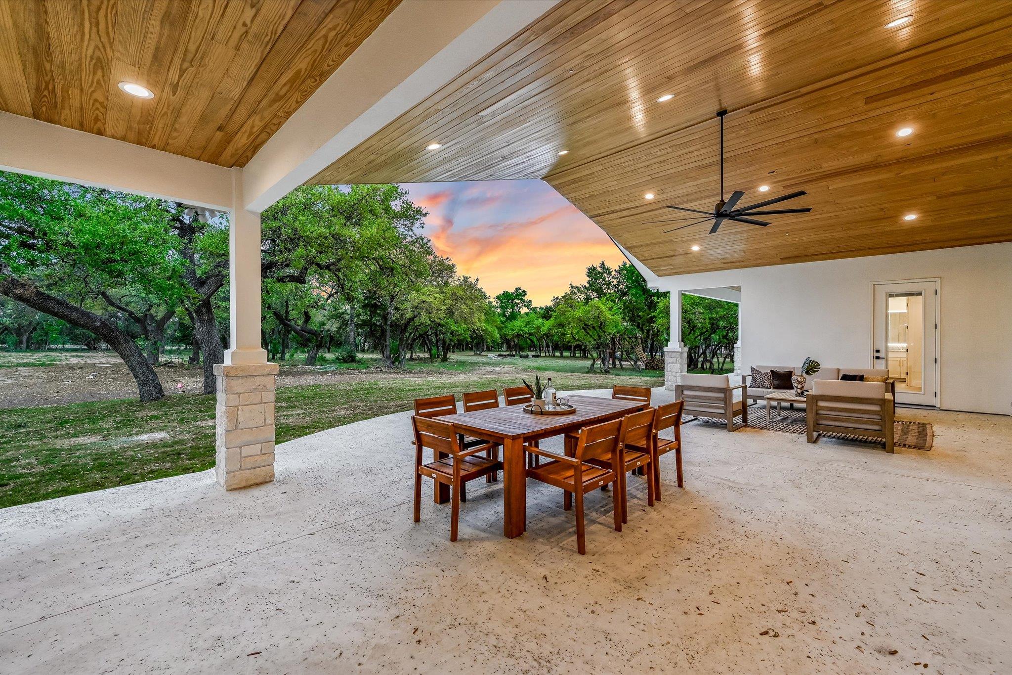 410 Shady Tree Dr, Georgetown, TX 78633