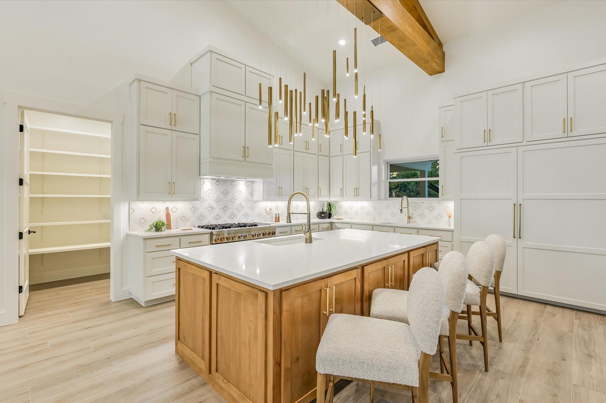 410 Shady Tree Dr, Georgetown, TX 78633