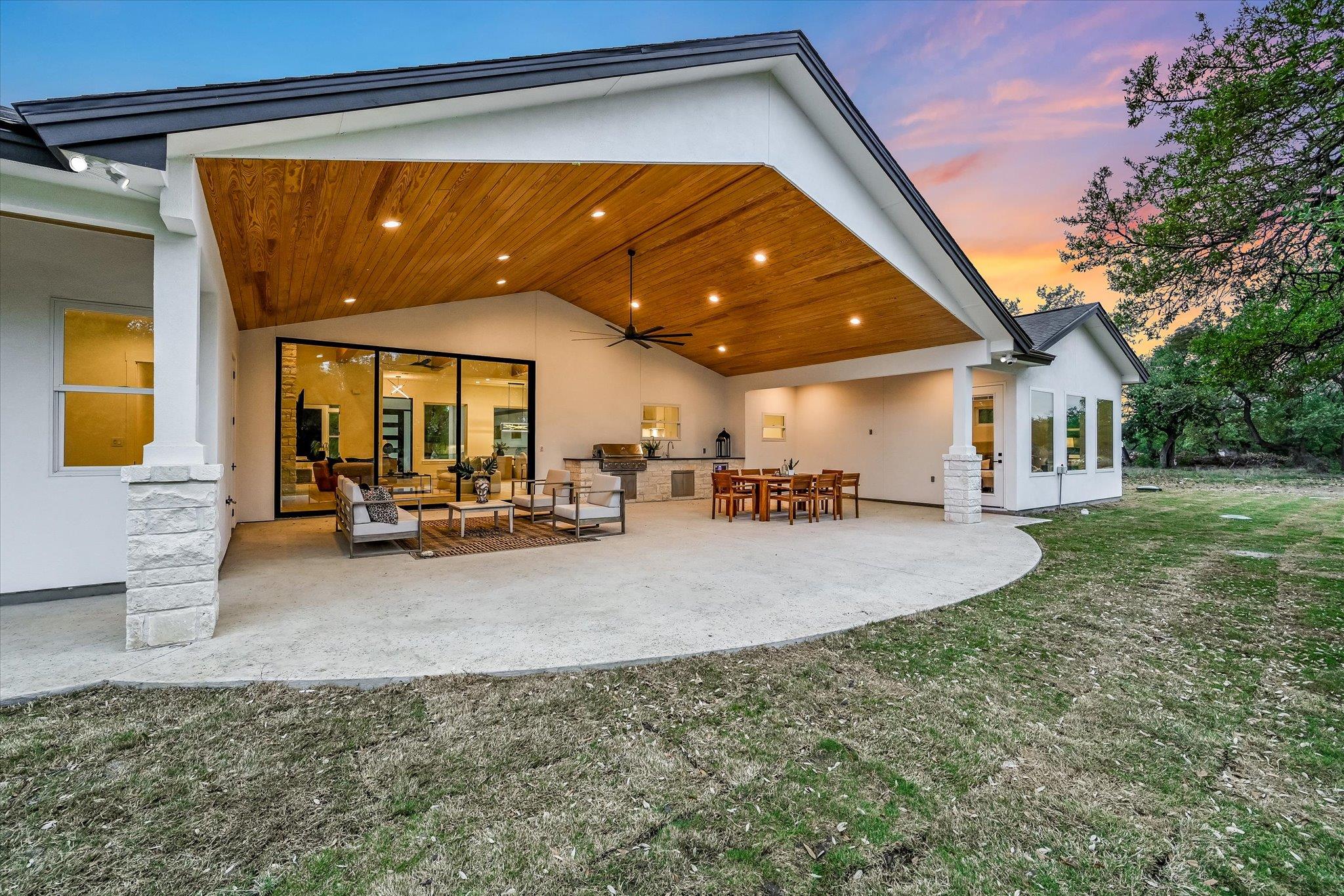 410 Shady Tree Dr, Georgetown, TX 78633