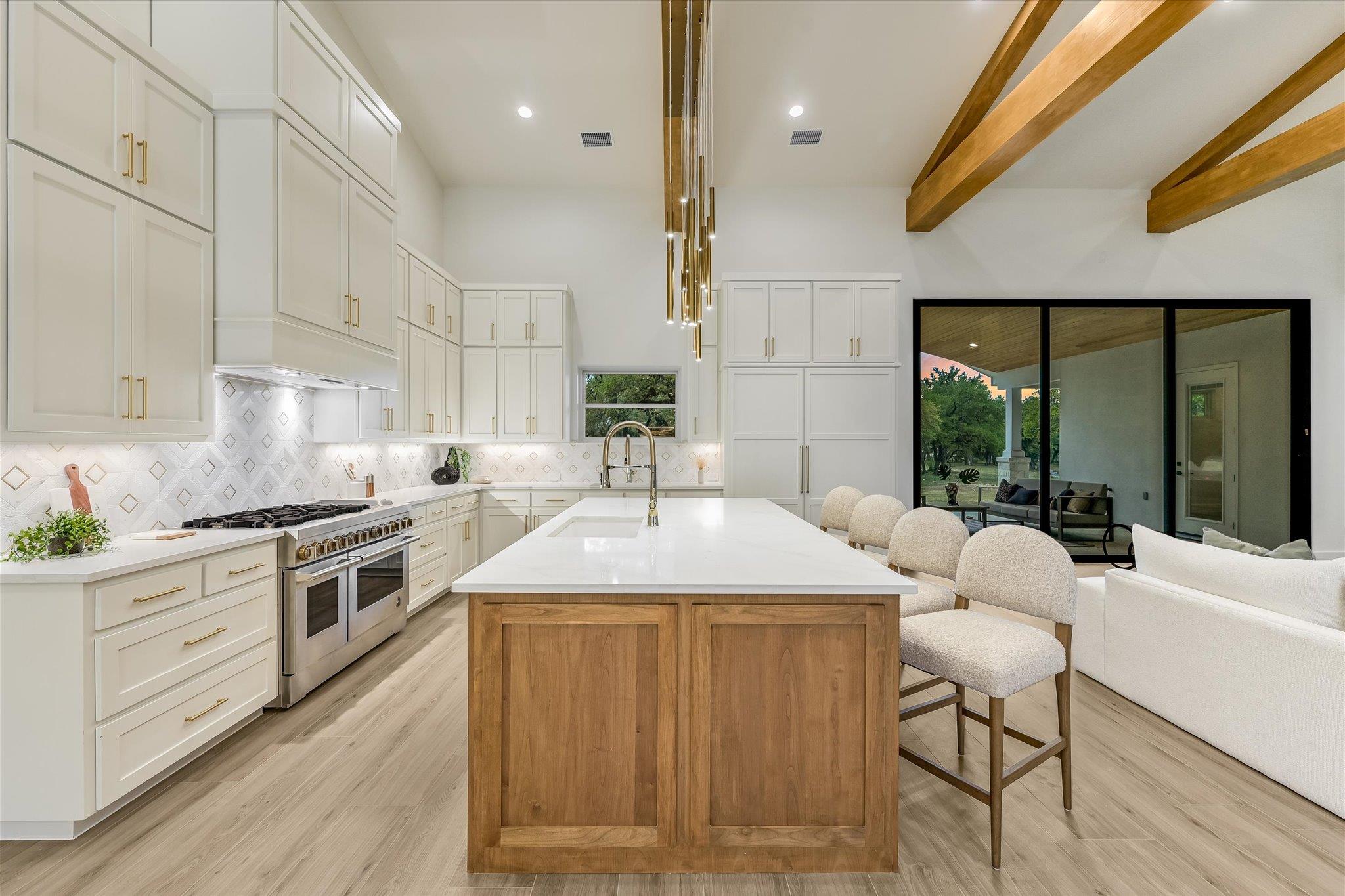 410 Shady Tree Dr, Georgetown, TX 78633