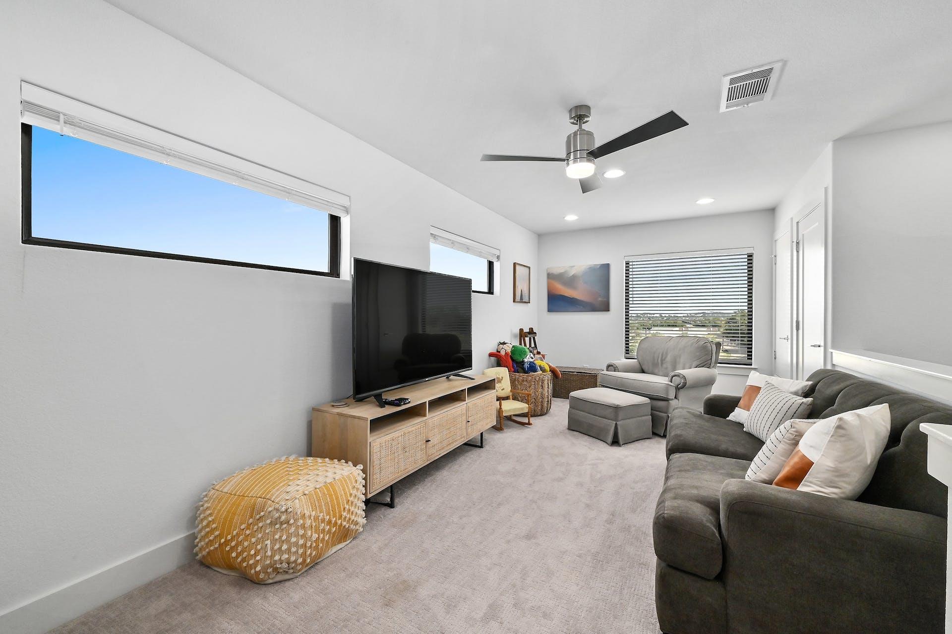 2050 Lohmans Spur Rd # 2301, Lakeway, TX 78734