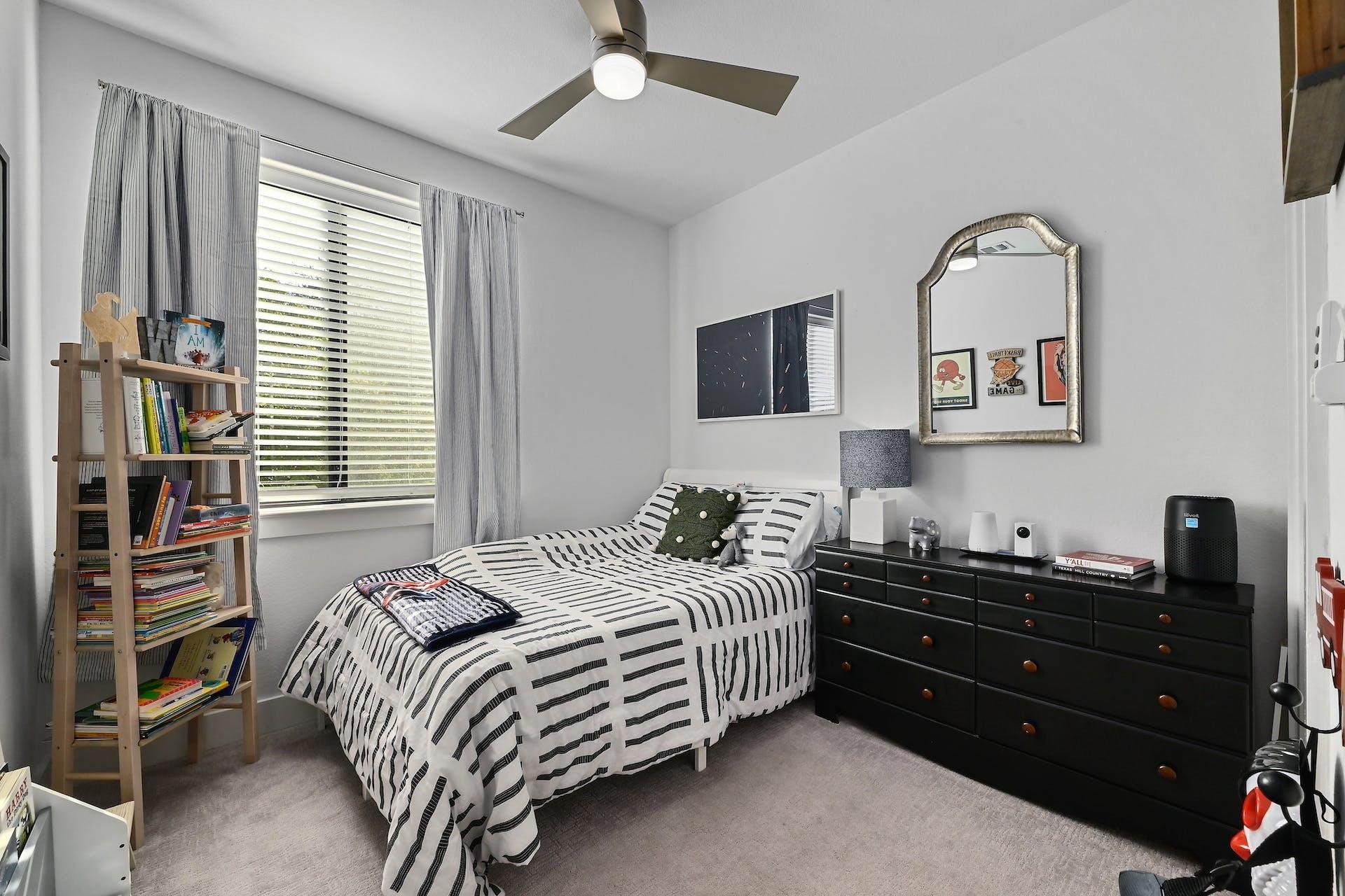 2050 Lohmans Spur Rd # 2301, Lakeway, TX 78734