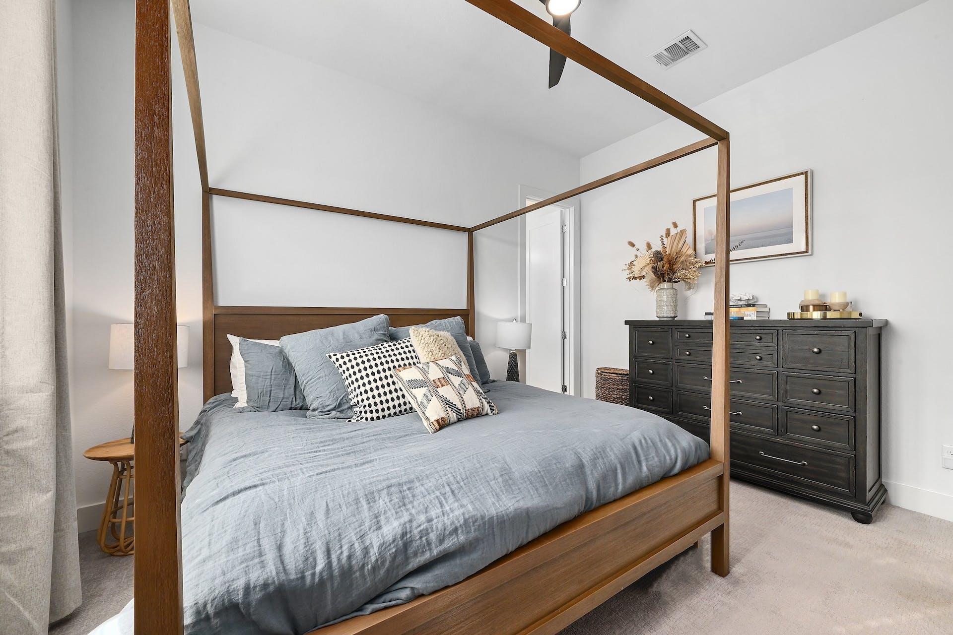 2050 Lohmans Spur Rd # 2301, Lakeway, TX 78734